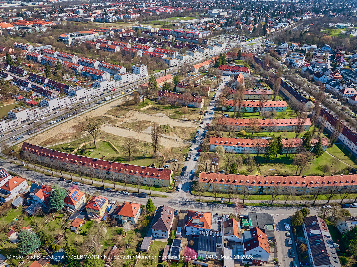 21.03.2023 - Luftbilder von der Baustelle Maikäfersiedlung in Berg am Laim
